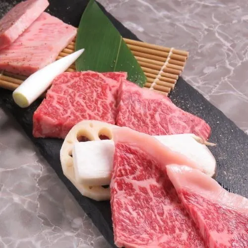 ちょい盛りセット 本日の厳選牛3種盛り